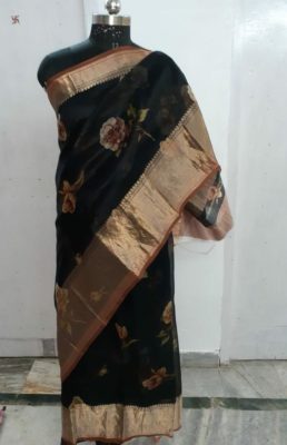 Pure floral printed organza sarees with zari border (8)