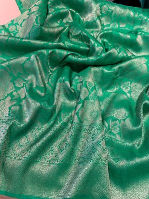 Kubera pattu sarees with silver weaving design with blouse (6)