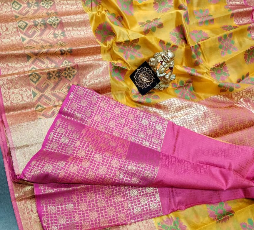 Pure maheshwari silk saree with ikkat border (4)