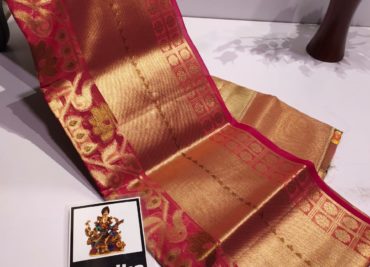 Rich organza sarees with pythani border (5)