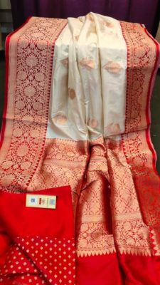 Pure handloom tussar silk sarees with blouse. (41)