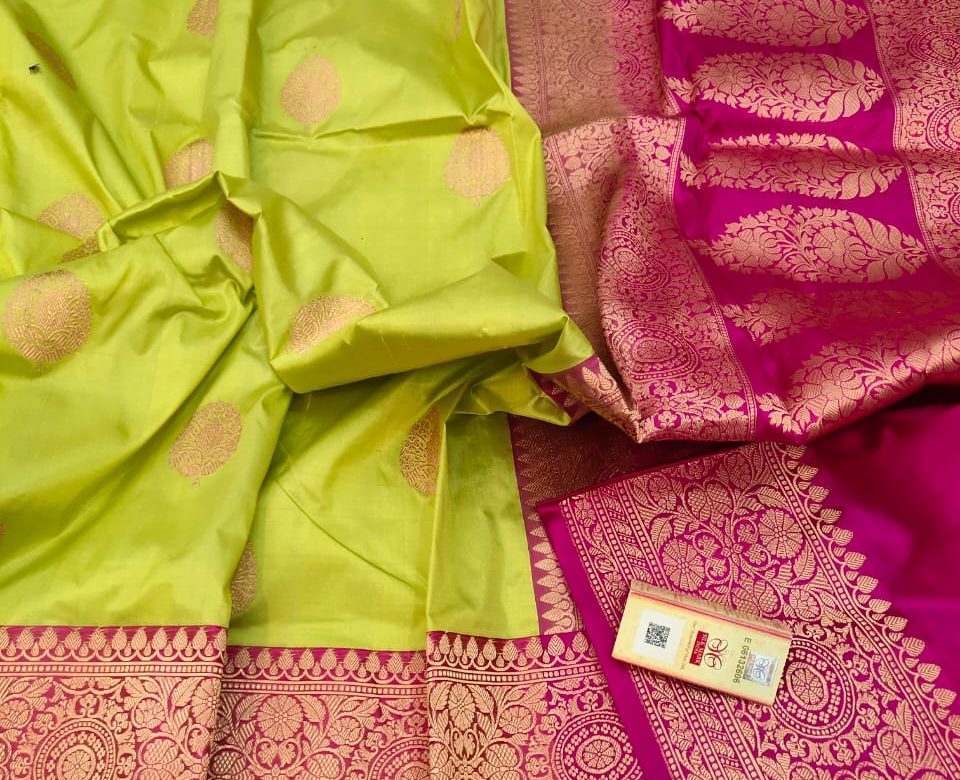 Exclusive banarasi katan silk with blouse (5)