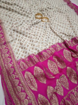 Latest pure khadi georgette sarees with contrast blouse. (8)