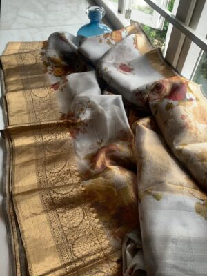 Latest Floral Organza Sarees With Blouse (5)