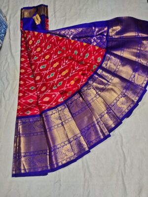 Pure Pochampally Soft Silk Sarees With Blouse (1)