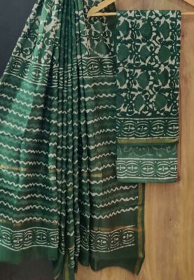 Beautiful Chanderi Silk Dresses (41)