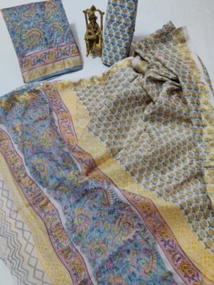 Latest Maheshwari Silk Dress Materials (23)