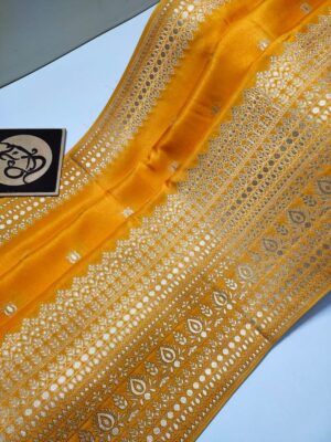 Latest Munga Silk Fabric With Border (14)
