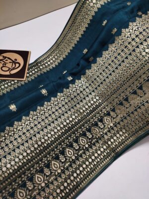 Latest Munga Silk Fabric With Border (20)