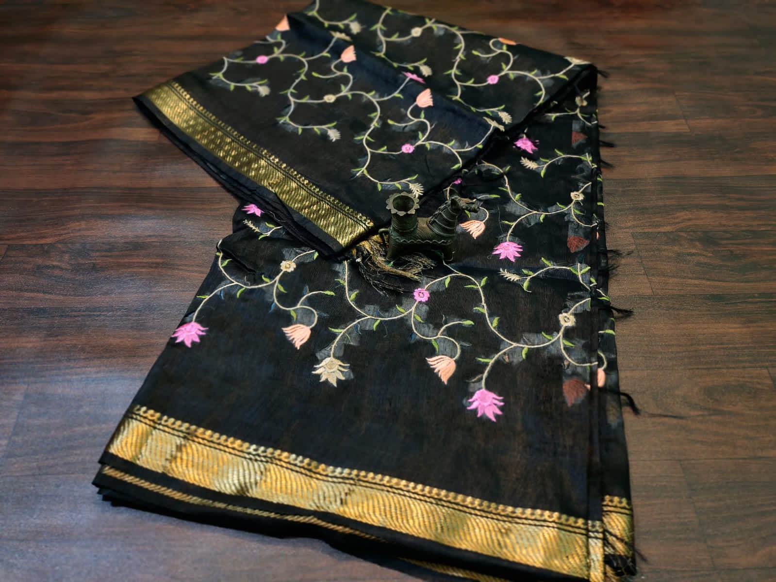 Linen Silk Embroidary Sarees With Price | siri designers