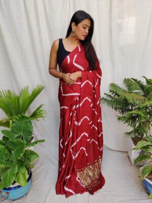 Simple Lehariya Pattern Modal Silk Sarees (4)
