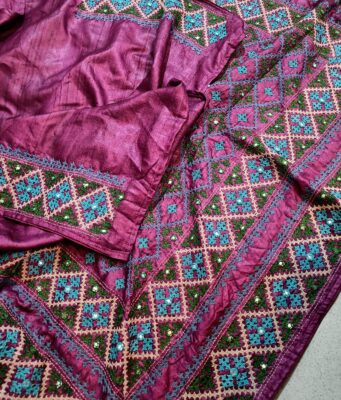 Beautiful Tussaer Silk Kutch Handwork Sarees (22)