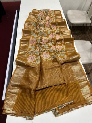 Soft Munga Silk Printed Sarees (7)