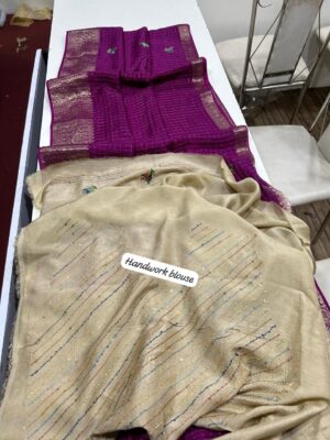 Exclusive Munga Silk Zari Checks Sarees (12)