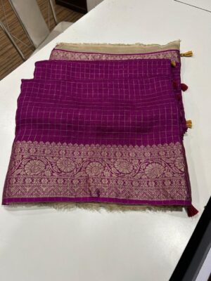 Exclusive Munga Silk Zari Checks Sarees (5)