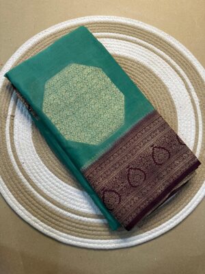 Latest Georgette Sarees With Contrast Blouse (2)