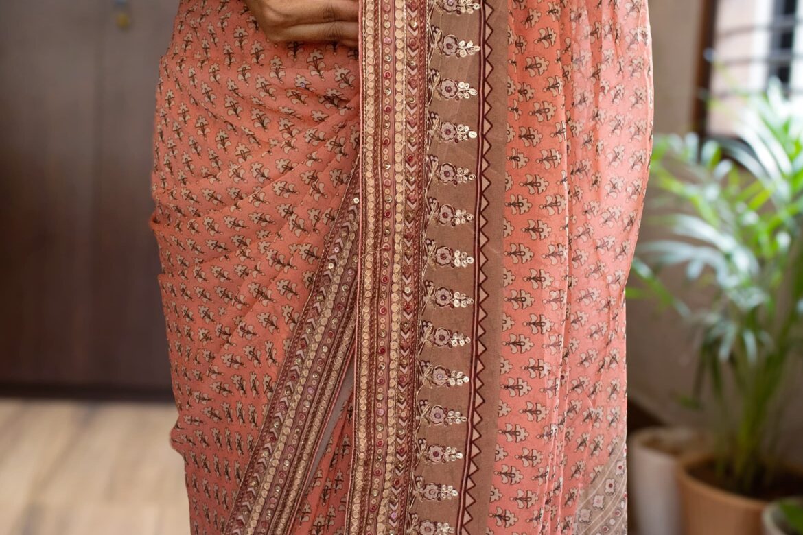 Latest Georgette Silk Sarees With Blouse. (44)