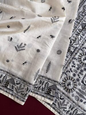 Beautiful Tussar Saree With Baluchar Embroided Pallu With Blouse. (8)